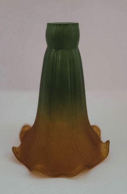 13420 Amber And Green Lily Shades - Adrianas Specialty Lamp Shades