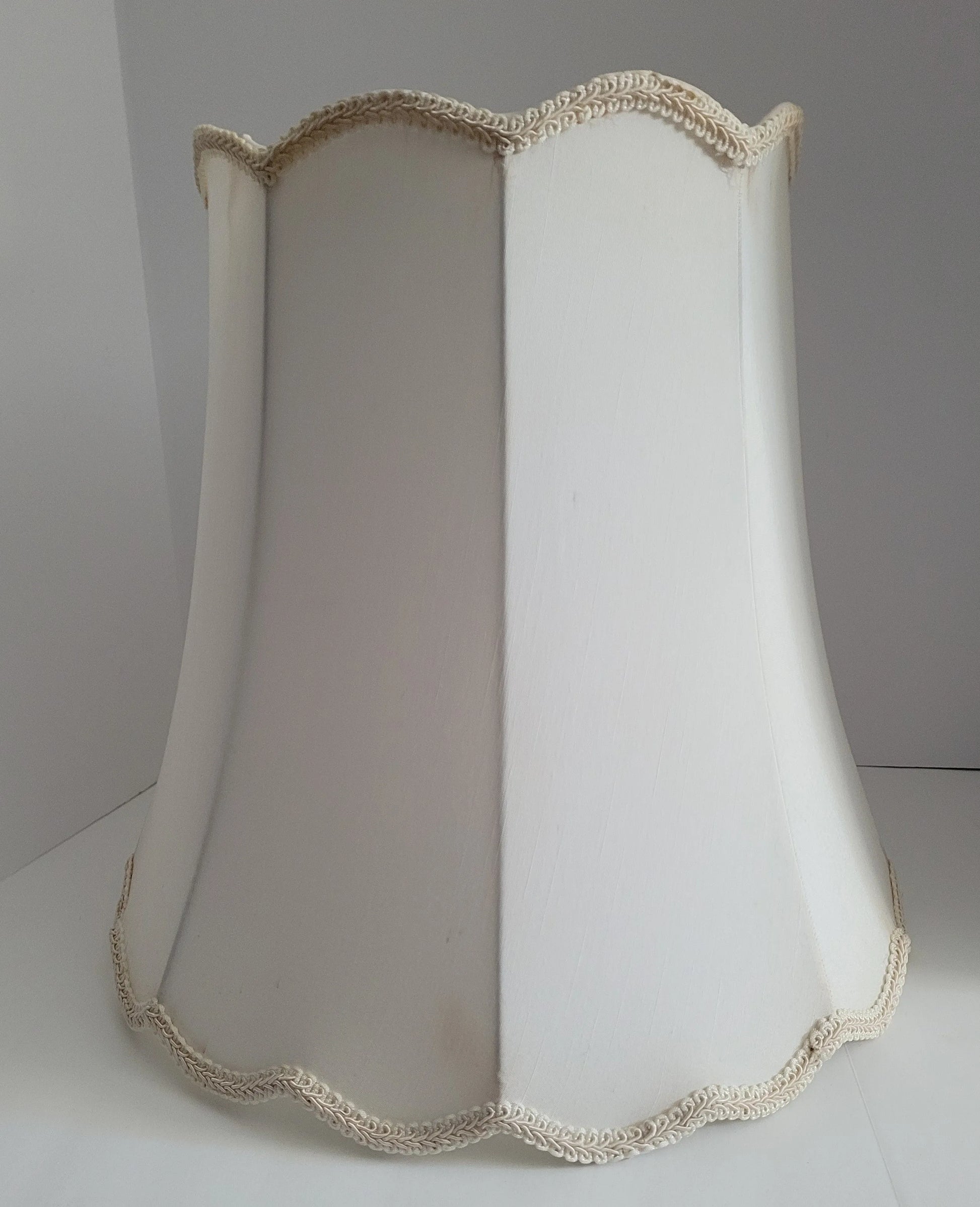 Ribbed Scalloped Bottom Silk Bell Lamp Shade