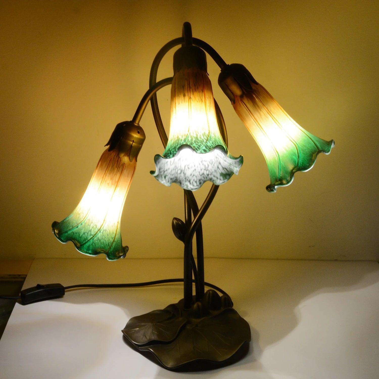 Green amber retailer lily lamp Tiffany-style